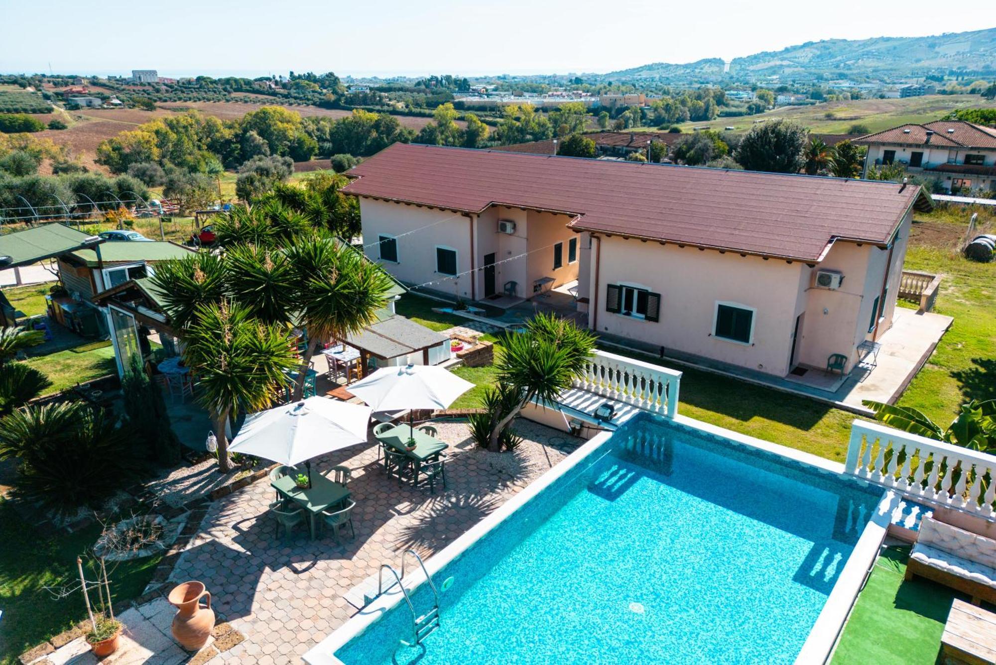 Residence Il Villaggio Del Re Коррополи Экстерьер фото